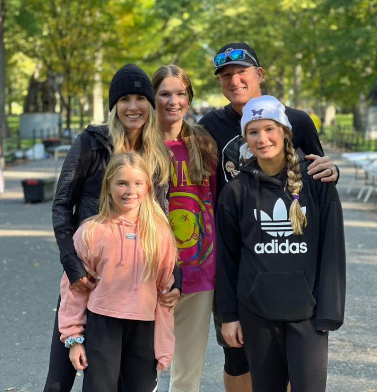 Danny Kanell with wife Courtenay Kanell and three daughters