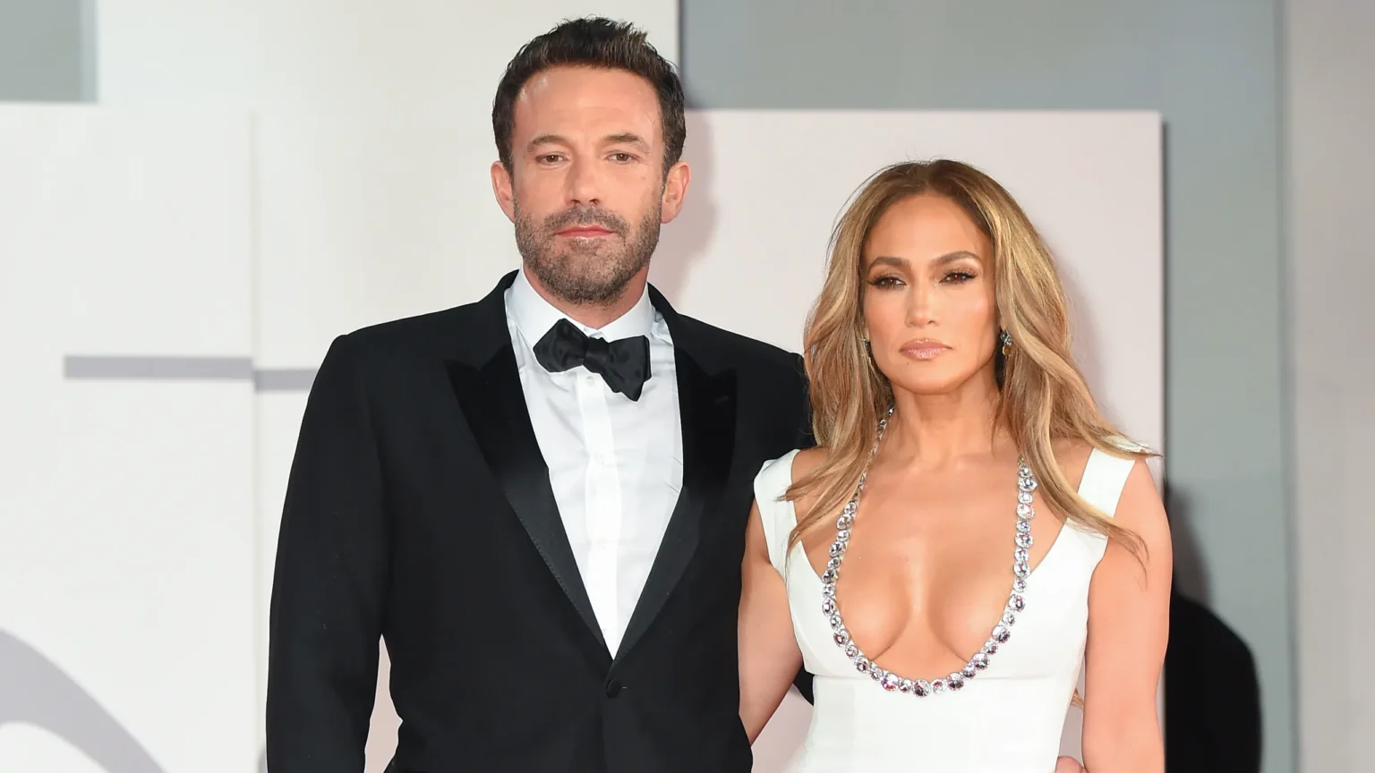 Jennifer Lopez and Ben Affleck Flaunt Wedding Rings Amidst Breakup Rumors Jennifer Lopez with husband Ben Affleck