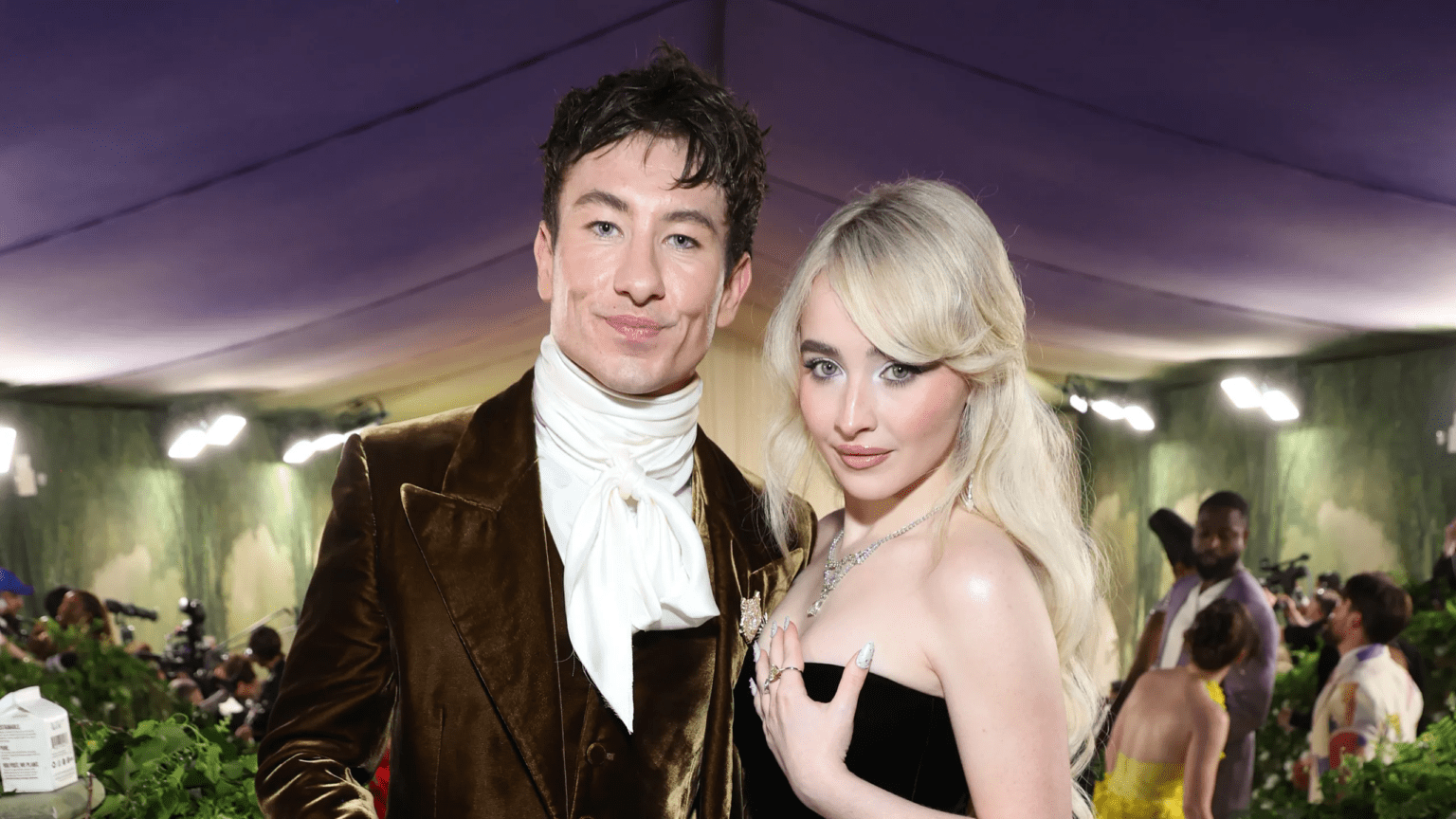 Sabrina Carpenter & Barry Keoghan Make Their Relationship Met Gala Official Sabrina Carpenter and Barry Keoghan at the Met Gala 2024
