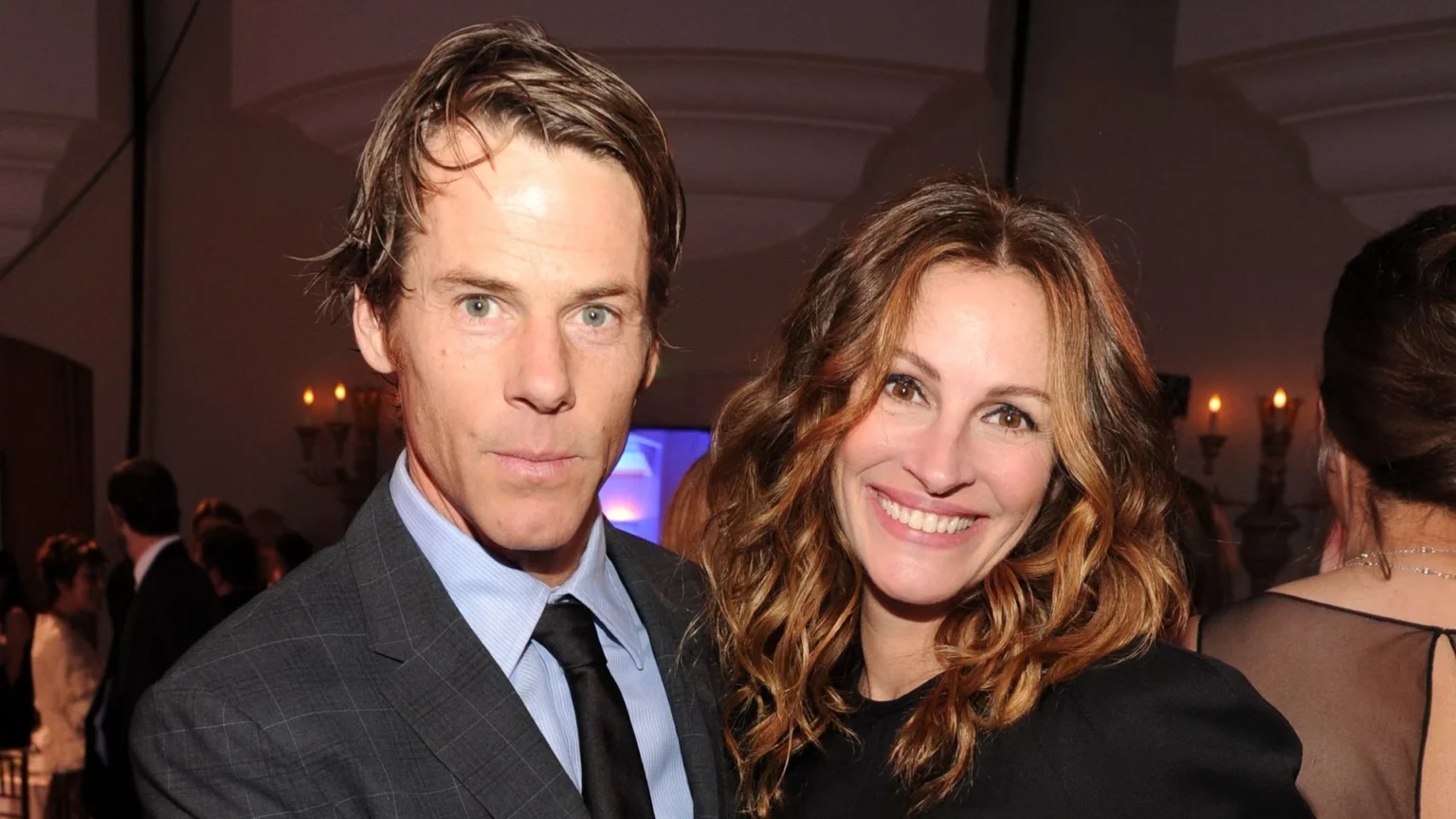Danny Moder and Julia Roberts