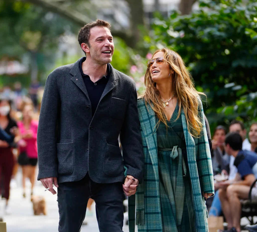 Jennifer Lopez and Ben Affleck enjoying a casual date in New York City