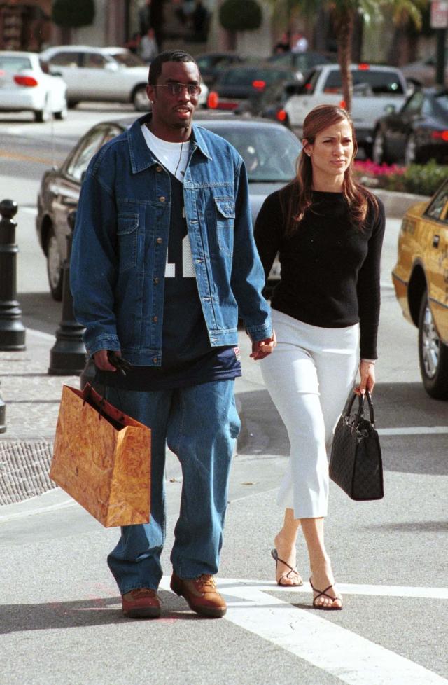Jennifer Lopez’s Dating History (in Chronological Order) 5 Jennifer Lopez and Sean Diddy Combs enjoying a shopping spree together
