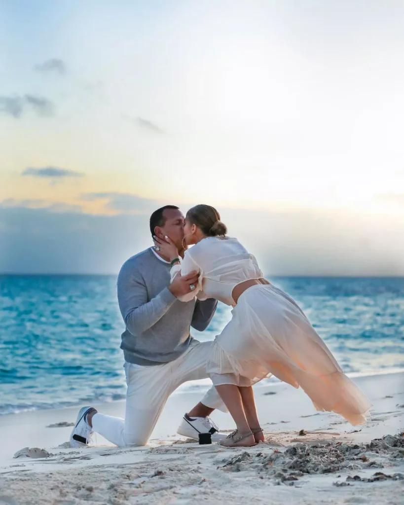 Jennifer Lopez’s Dating History (in Chronological Order) 15 Jennifer Lopez's engagement to Alex Rodriguez in 2017