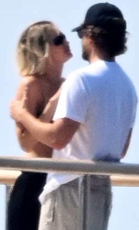 Gigi Hadid and Bradley Cooper share a hug and a kiss on their Italian getaway 2