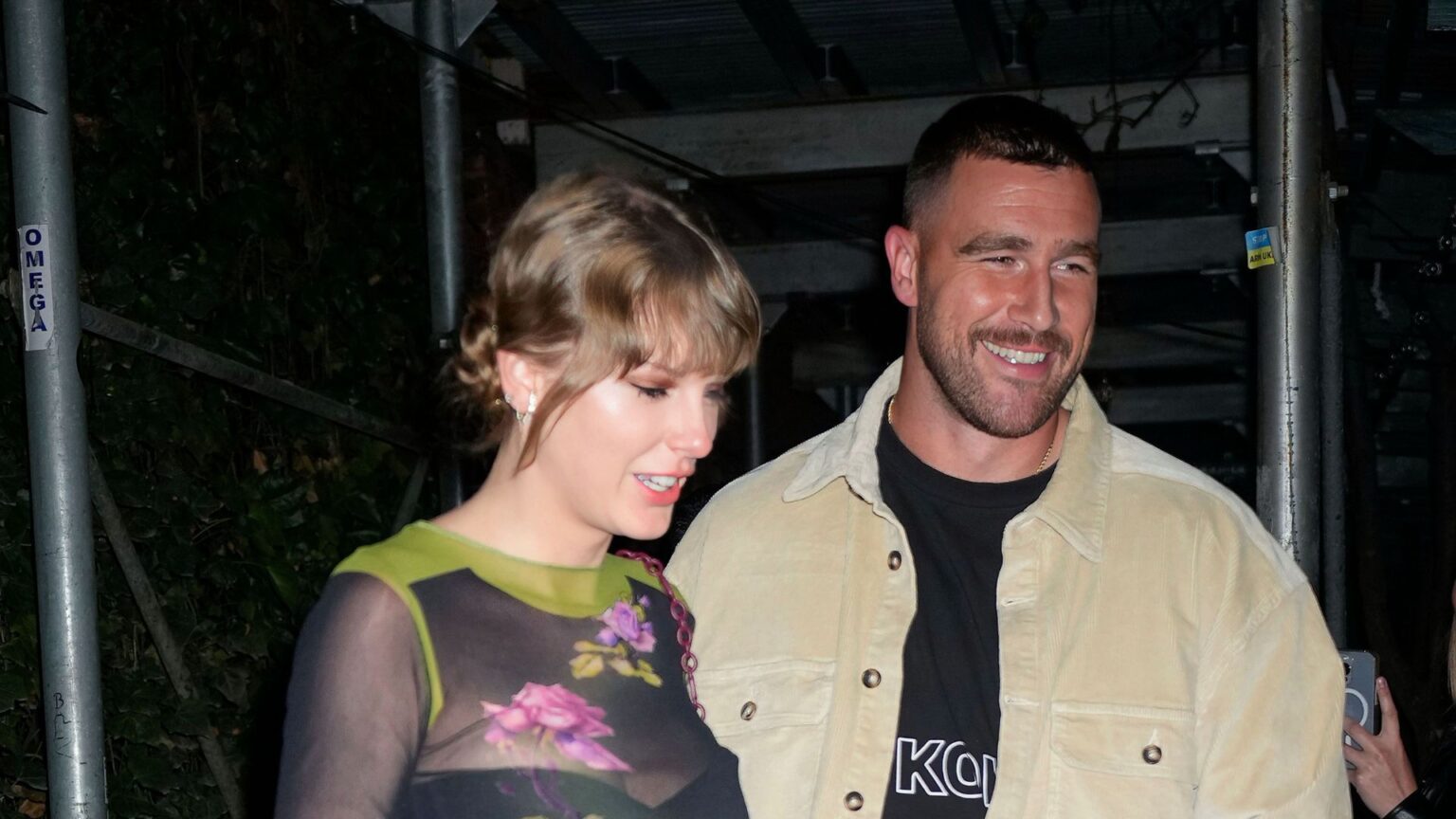 Taylor Swift Enjoys Date Night With Travis Kelce Following US Open