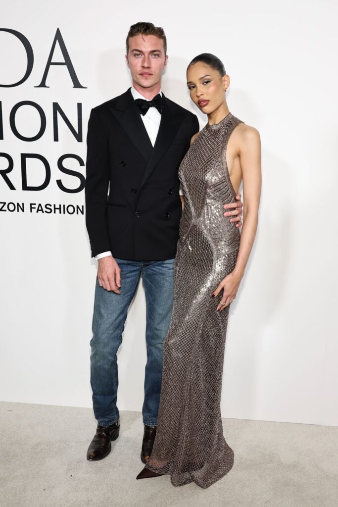 Nara Smith and Lucky Blue Smith on the red carpet of the 2024 CFDA awards