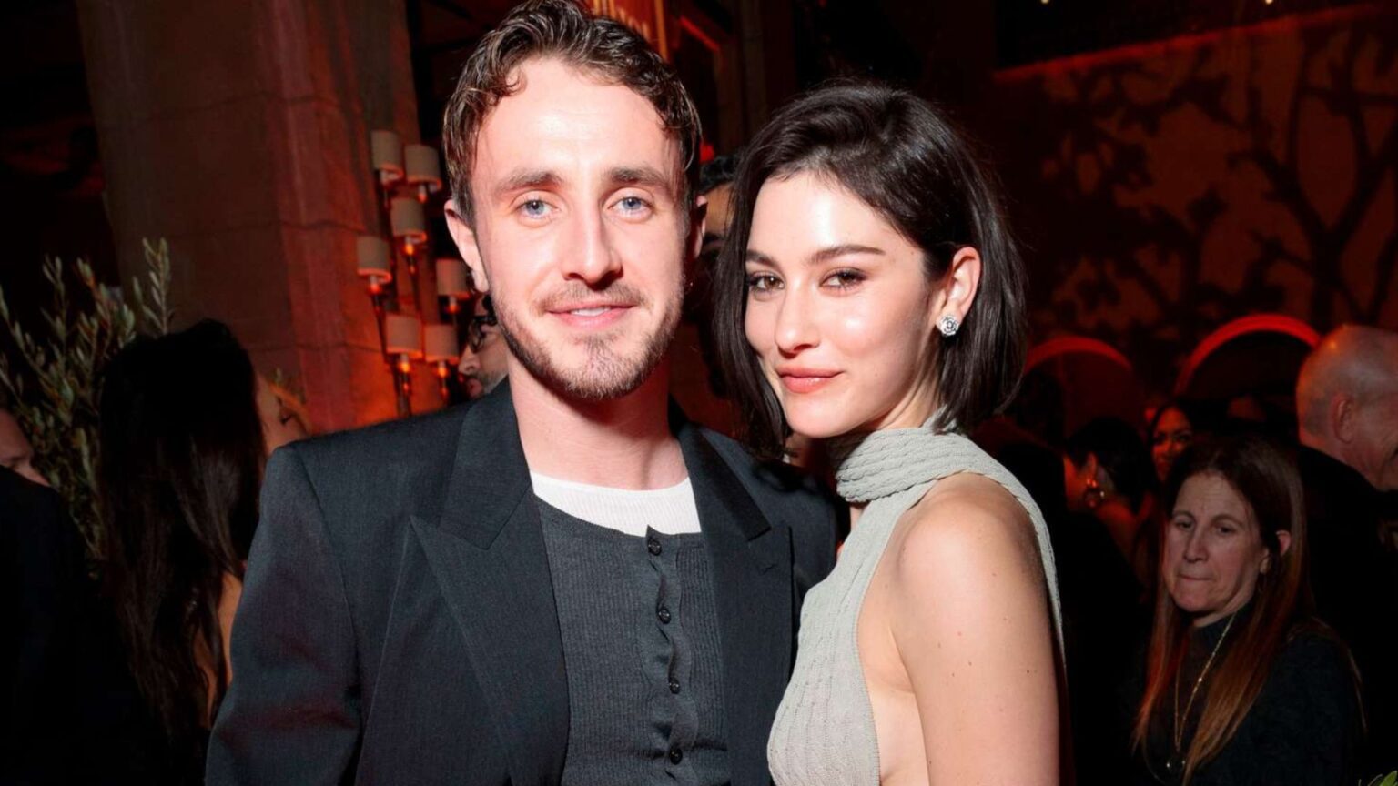 Paul Mescal and Gracie Abrams