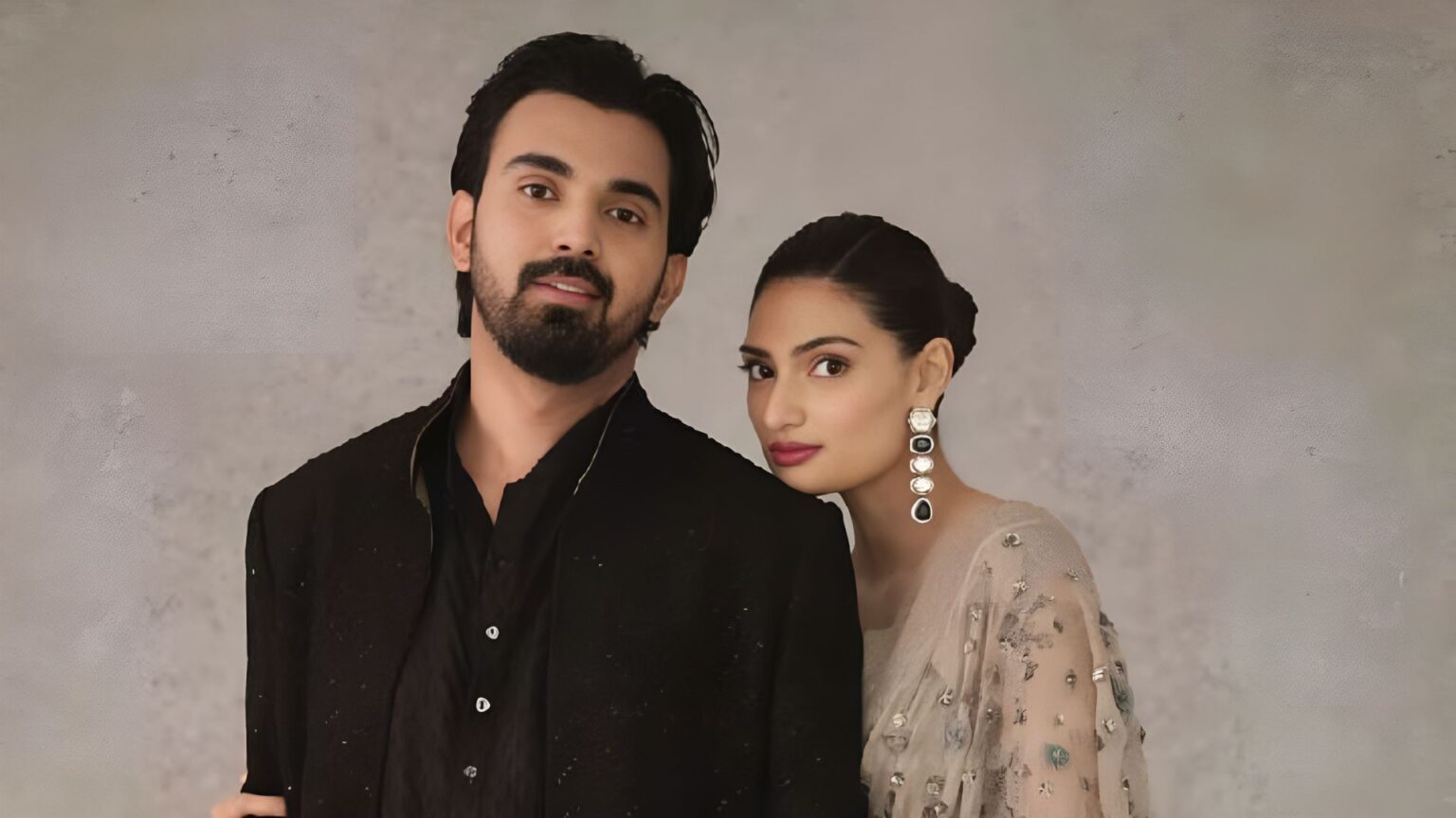 KL Rahul Shares Rare Photo Of Pregnant Wife Athiya Shetty From Australian Vacation KL Rahul and Athiya Shetty