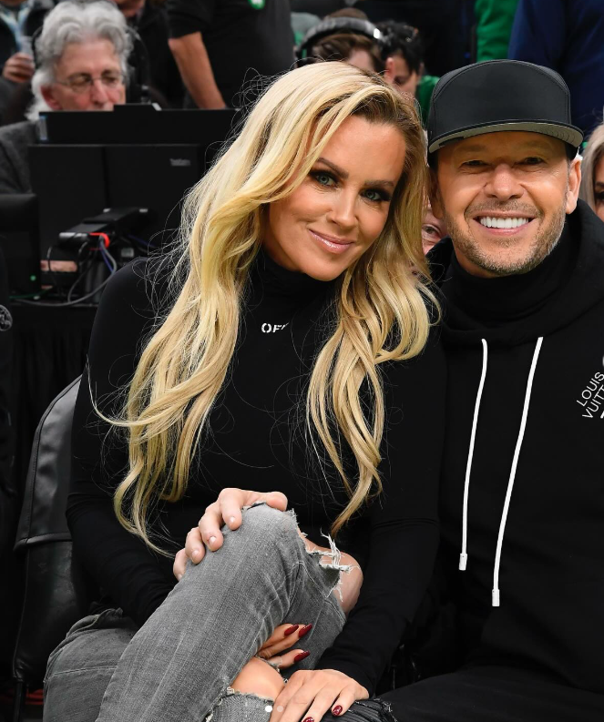 Jenny McCarthy and Donnie Wahlberg on a date night