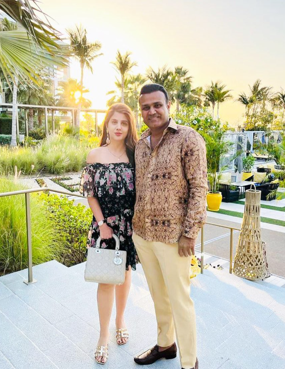 Virender Sehwag and Aarti Ahlawat enjoying a vacation in Dubai