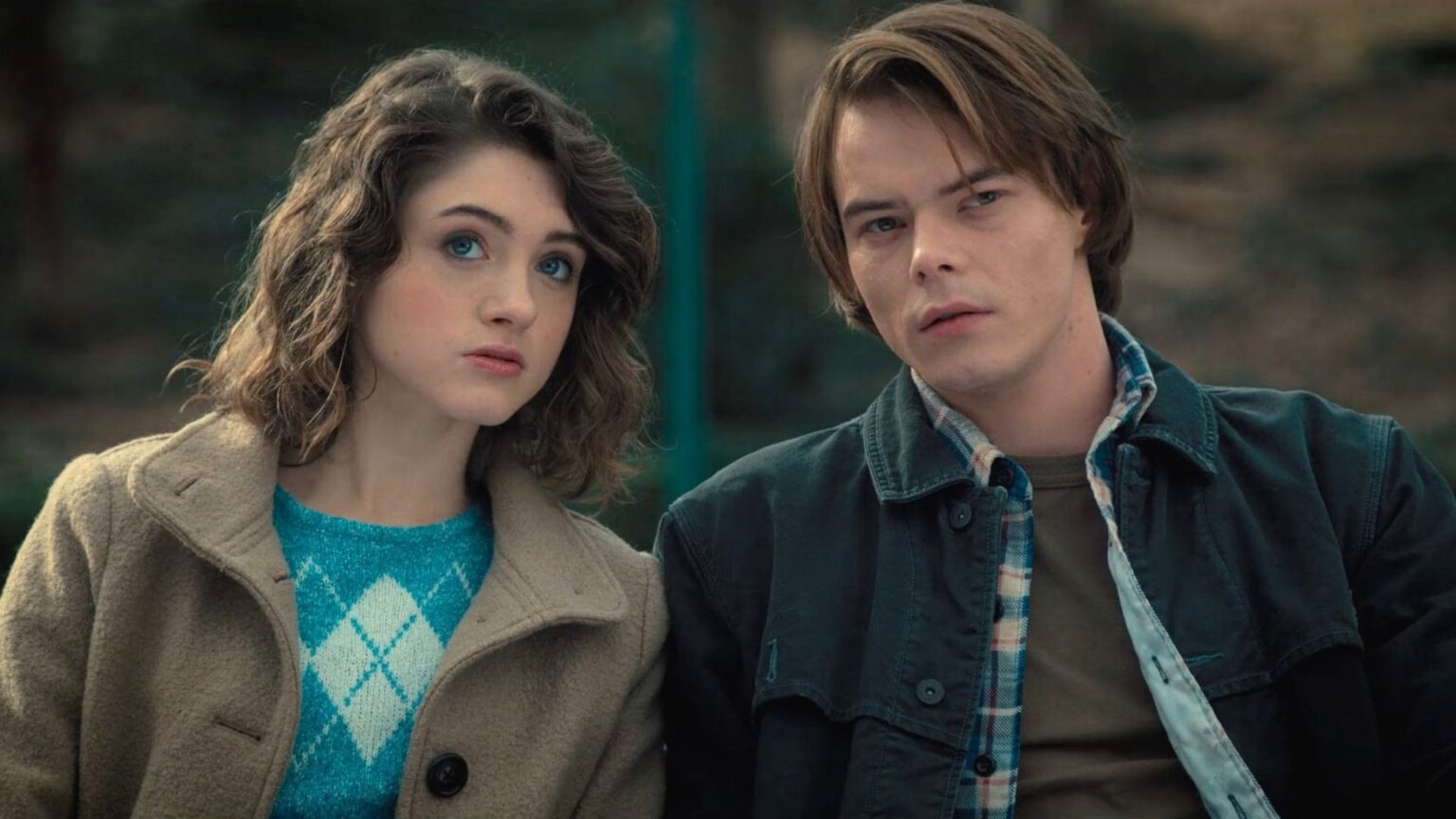 Natalia Dyer and Charlie Heaton