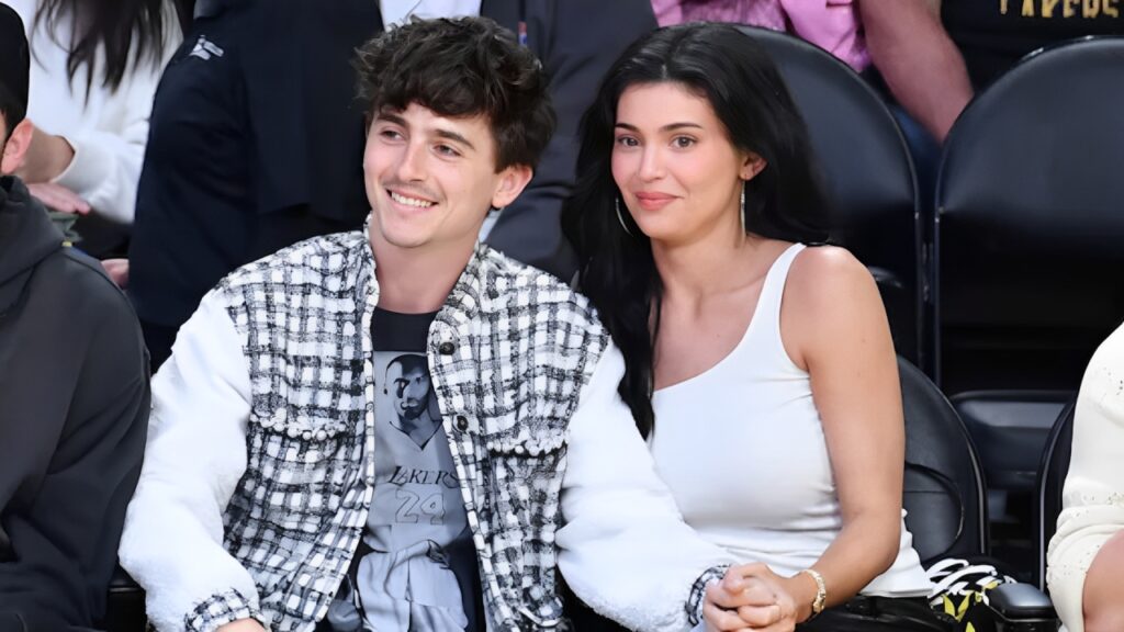Kylie Jenner & Timothée Chalamet’s Red Carpet Debut After 2 Years Sparks Major Backlash Kylie Jenner and Timothée Chalamet (1)
